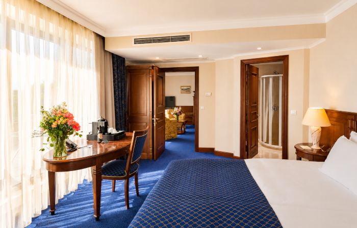 Crystal Palace Boutique Hotel