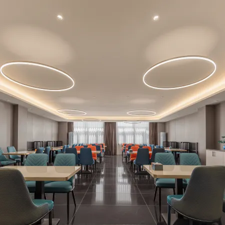 Karamay Orange Hotel