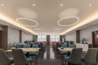 Karamay Orange Hotel