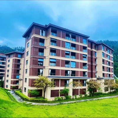 Huamu Guposhan Hot Spring B&B Hotels near Gupo Mountain Tourist Area
