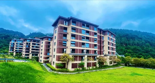 Huamu Guposhan Hot Spring B&B