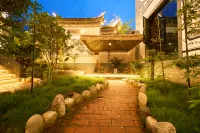 Yunqi Classic Bai Homestay (Weishan Ancient City) - 2つ星