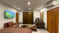 Luxury Duplex & Deluxe Rooms in Dili City, Timor-Leste - balcony
