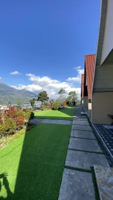 Villa Kabin Vianda Telaga Menjer - balcon