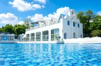 Santorini Hot Spring Resort - مسبح غير متناهي