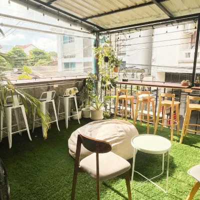 Basecamp Hostel โรงแรมใกล้ป๊อปคาร์ รนท์