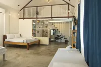 YAMA APARTMENTS - Private Beachfront - Apartments