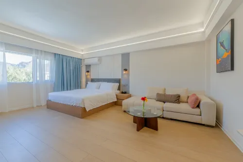 Luxe Executive Apartment & Spa & Restaurant - parking