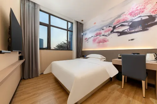 Duxiang Riverside Hotel (Nancheng Yinfeng Road Branch)