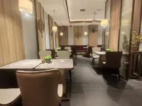 Elong Leisure Hotel (Loudi Railway Station Liangang Walmart) Hotels in Loudi