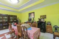 Hotel O Wallet Family Residence Syariah Các khách sạn ở Lumajang