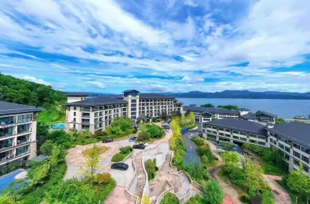 Kaiyuan Manju Hotel (Hangzhou Qiandao Lake) Отели рядом с достопримечательностью «Национальный лесный парк озера Цинь-Южная ворота»