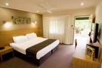 Cairns Colonial Club Resort Hotels in Holloways Beach