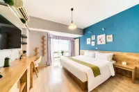 Yike Yijia Theme Apartment (Dalian Gaoxin Wanda Plaza)