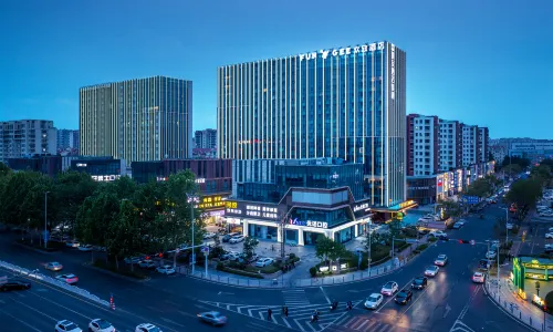 FUNGEE X Hotel Middle Rd of Zhengyang, MIxC, Qingdao
