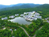 Huanxiu Resort & Spa Hotel Hotels in Taihu Lake/ Eastern Mountain/ Western Mountain