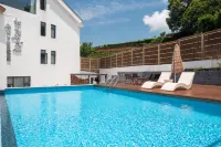 Yunlan Mijing Homestay (Xiayanbei Branch) - Infinity Pools