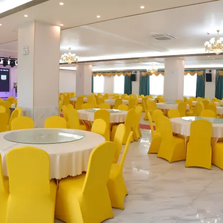 Sheraton International Hotel
