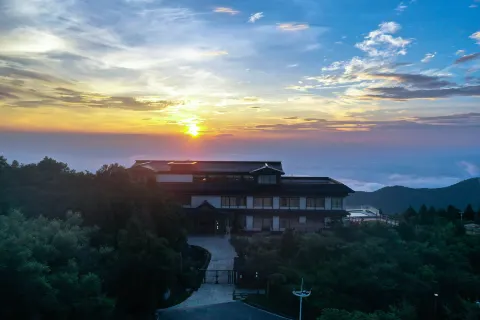 Mango Morning Inn