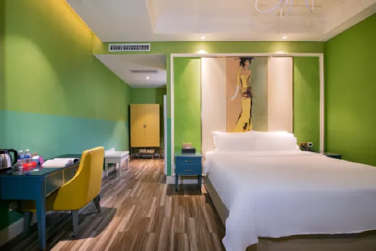 Pengyue Hotel (Shenzhen Dongmen Shuibei Jewelry City)