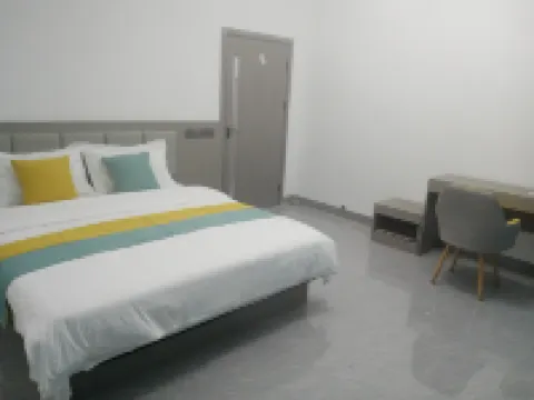 Shuncheng Homestay (Hezhou Station)