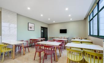 Kaiyue Hotel (Changzhou Xueyan Play Valley)