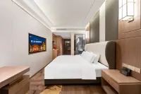 Huajing International Hotel (Xixian Ancient City West Gate)