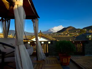 Floral Hotel· Fantu Hotel