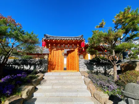 Piyanshan Hot Spring Hotel