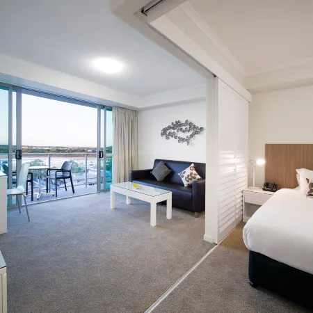 Oaks Mackay Rivermarque Hotel