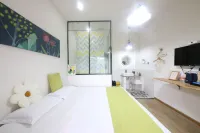 Flower Rest View Homestsy Hotels in Langzhong