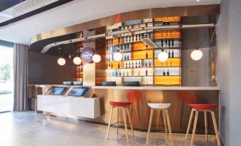 Ibis Hotel (Xiamen Jimei Shili Changdi Branch)