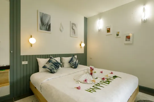 ห้องสำหรับครอบครัวพร้อมวิวภูเขา เตียงคิง+ควีนไซส์ （ชั้นล่าง)