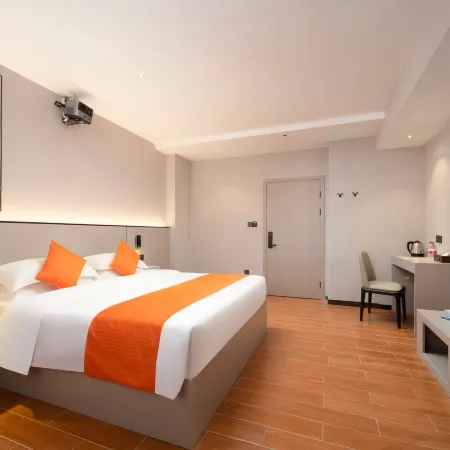 Yaris Hotel