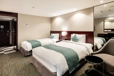 Sunshine Hotel