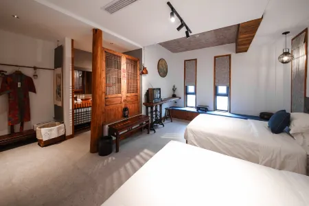 Pan'an Na Shan Nian Homestay Отели рядом с достопримечательностью «Lingjiangyuan Scenic Area»