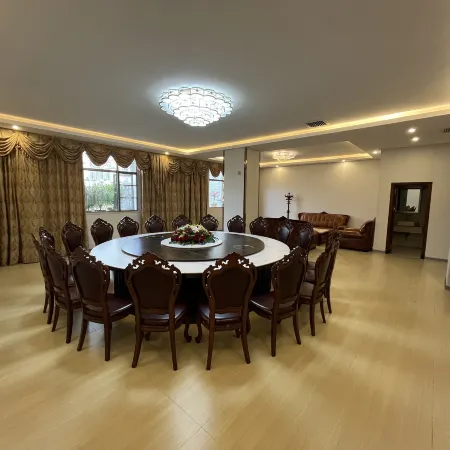 Tongxin Hotel