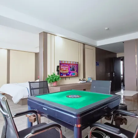 Bauhinia Hotel