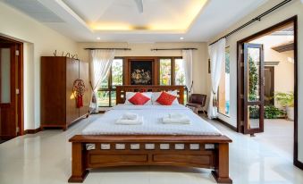 YiZen Boutique Phutara 5 Bedroom Villa