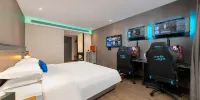 PK E-Sports Hotel (Dongguan Dalang Songshan Lake Branch) - Light Luxury Queen Room