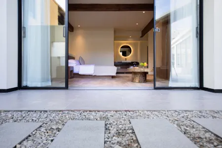 Shangri-La Muyu Xunsen B&B (Dukezong Ancient City Branch)