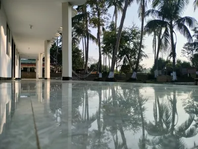 Surjasto Resort Hotels near Jetty Ghat Point