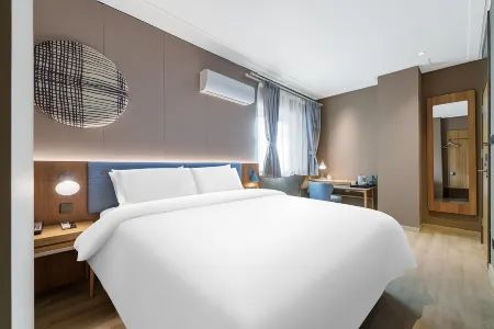 Homeinn · neo (Shanghai Hongkou Football Stadium Chifeng Road Subway Station) Отели рядом с достопримечательностью «Shanghai Institute for Youth Administration»