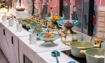 City Comfort Inn (Xi'an North Railway Station; Fengchengjiu Rd. metro station)