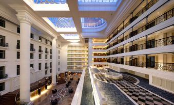 Grand Hotel Beijing(the Forbidden City，Tiananmen)