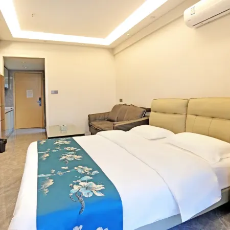 Carlos Apartment (Kaiping Donghuicheng Shop)