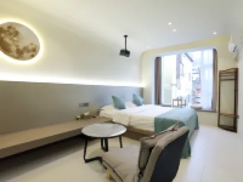 Xiamen Yufeng Homestay (Huandao Road Zengcuo'an) Hotels near Hulishan Fortress