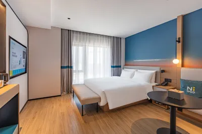 Ni Hao Hotel (Weihaishi Banyuewan) Hotels near Banyue Wan Beach