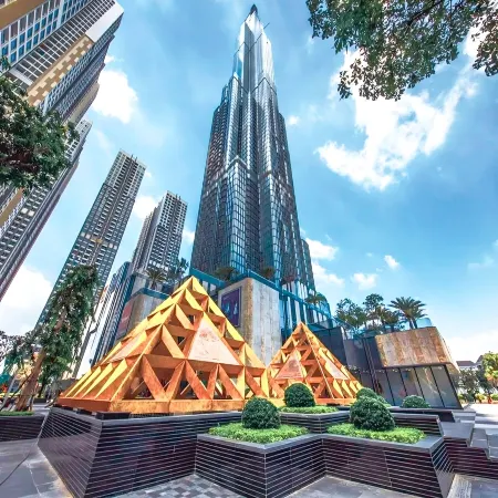 The Suite Landmark - Vinhomes Central Park Отели рядом с достопримечательностью «Небоскреб Landmark 81»