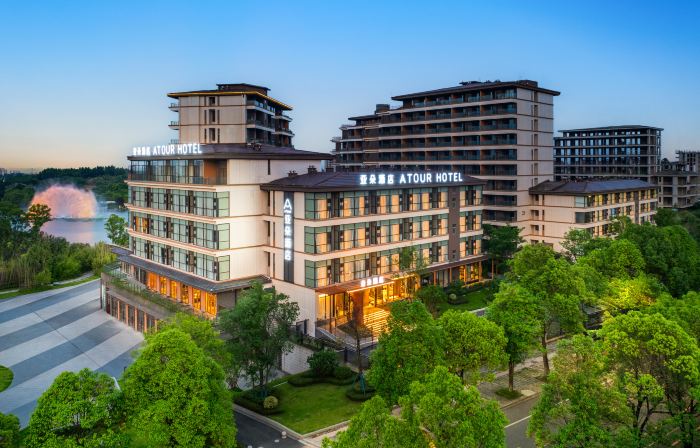 โรงแรมเอทัวร์ สถานีรถไฟ เอ๋อเหม่ยซาน ทะเลสาบเอ็กซิ่ว